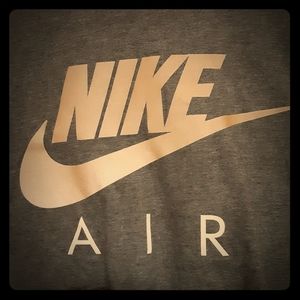 NIKE long sleeve tshirt